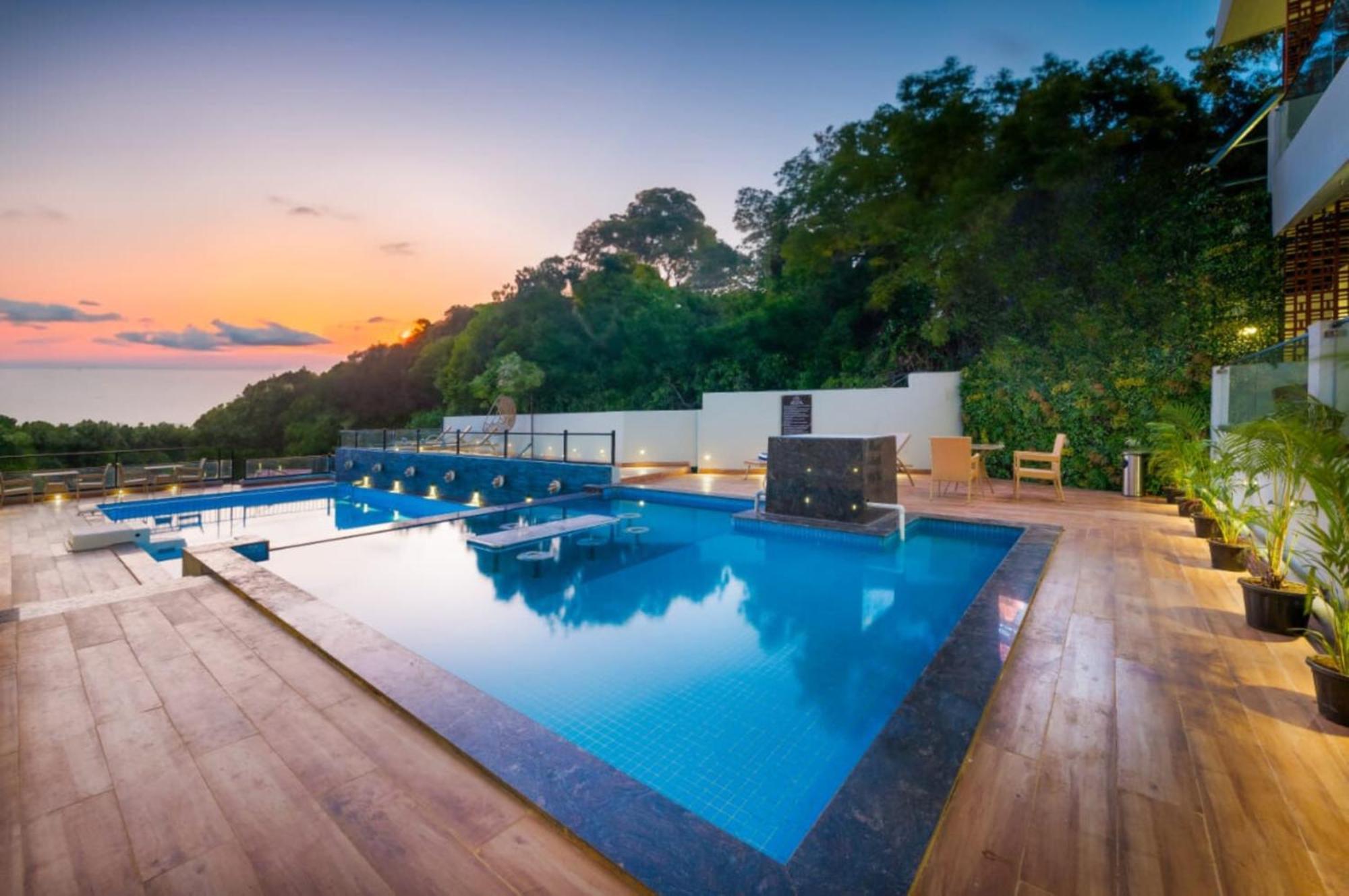Grand Continent Resort 4*
